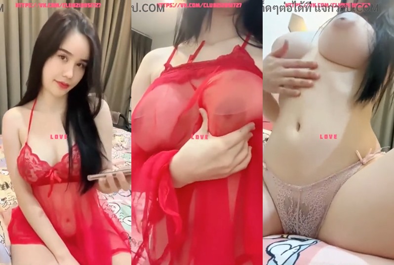 Video lucah Thailand VK Live: Awek Eirn, perempuan Thai dengan puki gebu besar, memasang kamera dan bermain dengan puki sendiri.